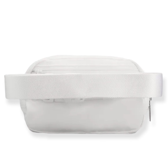 Lululemon Everywhere Belt Bag Extended Strap Version White - Picture 4 of 7